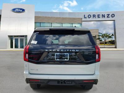 2026 Ford Expedition — detail view