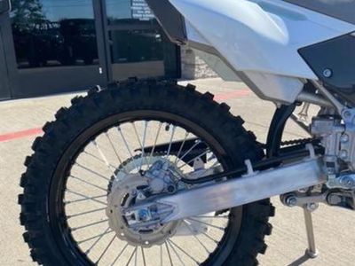 2026 Kawasaki KLX140R F - Photo 9