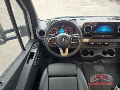 2025 Sunseeker MBS 2400 — photo 11 view