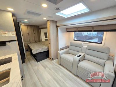2025 Sunseeker MBS 2400 — photo 37 view