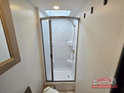 2025 Sunseeker MBS 2400 — photo 28 view