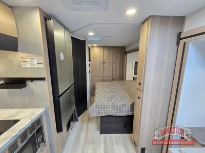 2025 Sunseeker MBS 2400 — photo 24 view