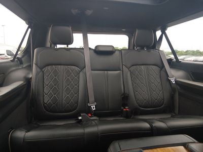 2024 Jeep Grand Wagoneer L — photo 18 view
