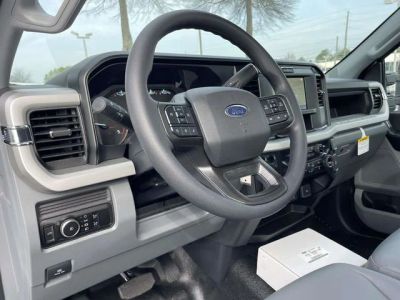 2026 Ford F-350SD - Photo 14