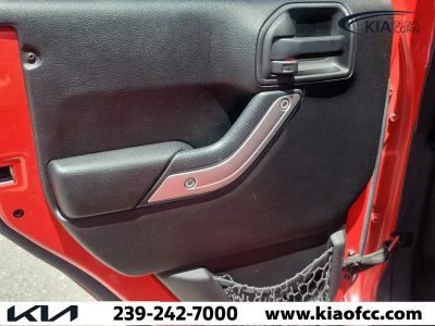 2016 Jeep Wrangler Unlimited — photo 19 view