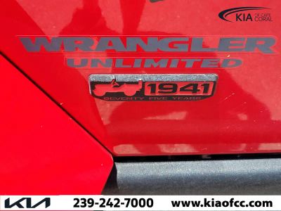 2016 Jeep Wrangler Unlimited — photo 11 view