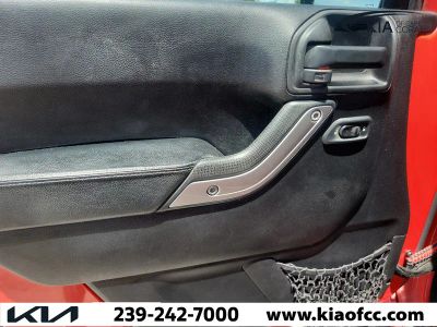 2016 Jeep Wrangler Unlimited — photo 23 view