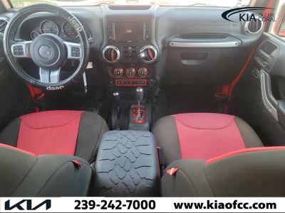 2016 Jeep Wrangler Unlimited — photo 15 view
