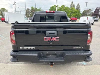 2016 GMC Sierra 1500 — interior view