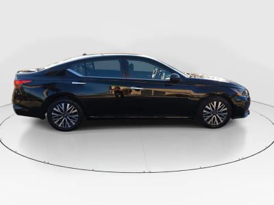 2024 Nissan Altima - Photo 8