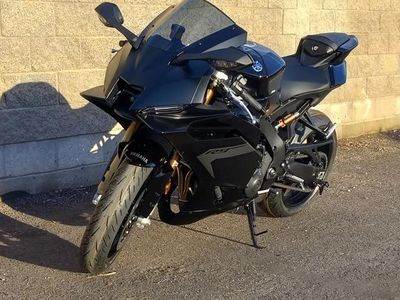 2025 Yamaha YZF-R9 - Photo 2