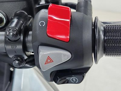 2025 Honda NX500 - Photo 11