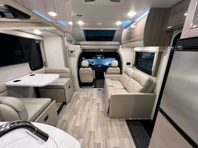 2025 Thor Motor Coach DELANO - Photo 3