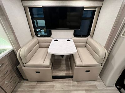 2025 Thor Motor Coach DELANO - Photo 7