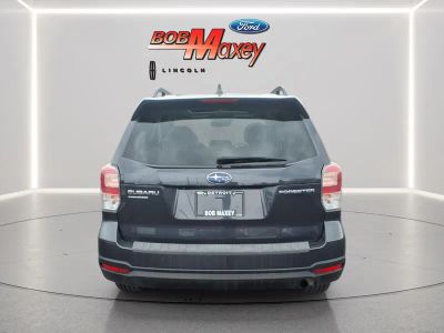 2018 Subaru Forester — detail view