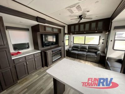 2023 Coachmen RV Brookstone - Photo 13