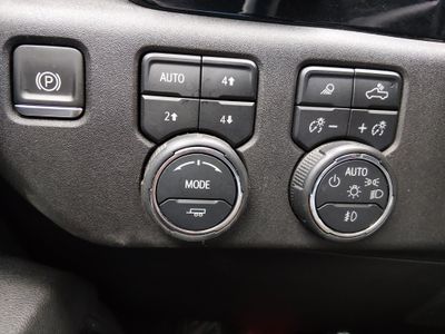 2024 Chevrolet Silverado 2500HD — photo 21 view