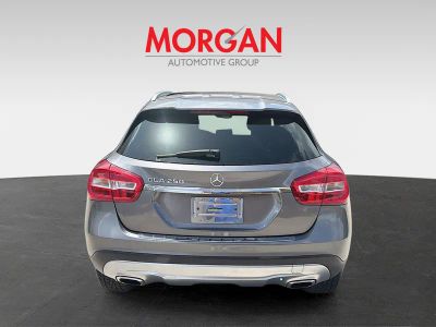 2017 Mercedes-Benz GLA — detail view