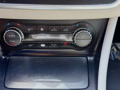 2017 Mercedes-Benz GLA — photo 11 view