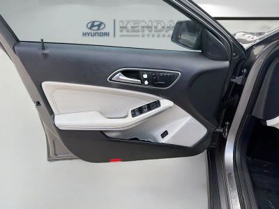 2017 Mercedes-Benz GLA — photo 16 view
