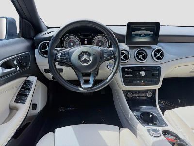 2017 Mercedes-Benz GLA — photo 17 view
