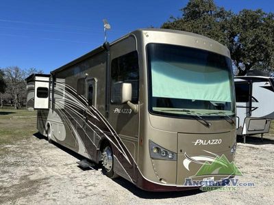 2016 Thor Motor Coach Palazzo - Photo 4