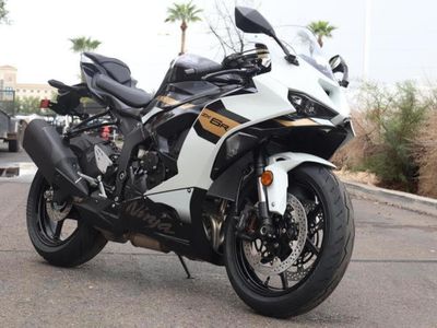 2026 Kawasaki Ninja ZX-6R - Photo 2
