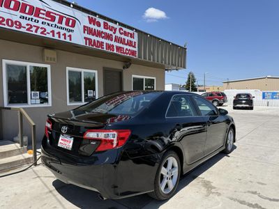 2012 Toyota Camry - Photo 3