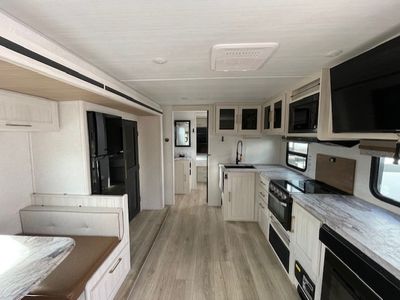 2024 Forest River Grand Surveyor - Photo 13