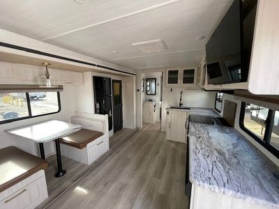 2024 Forest River Grand Surveyor - Photo 27