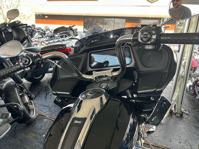 2024 Harley-Davidson Road Glide — photo 9 view