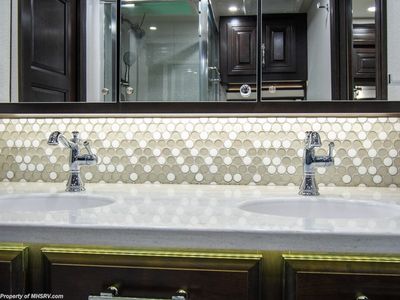 2026 Entegra Coach Anthem - Photo 38