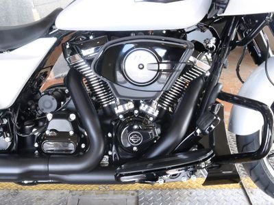 2025 Harley-Davidson FLTRX - Road Glide - Photo 13