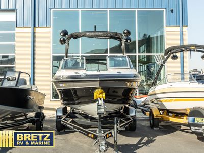 2022 Crownline XS Series - Photo 1