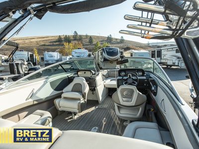 2022 Crownline XS Series - Photo 9