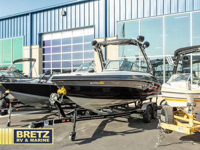 2022 Crownline XS Series - Photo 3