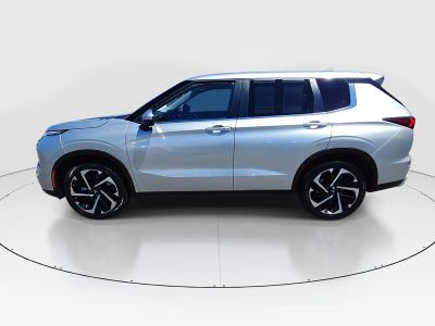 2024 Mitsubishi Outlander - Photo 4