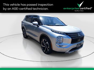 2024 Mitsubishi Outlander - Photo 1