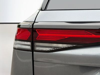 2026 Volkswagen Tiguan — photo 10 view
