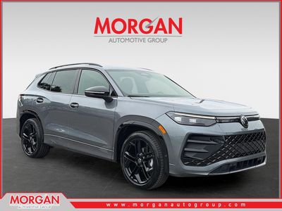 2026 Volkswagen Tiguan SE R-Line Black in Platinum — front three-quarter view