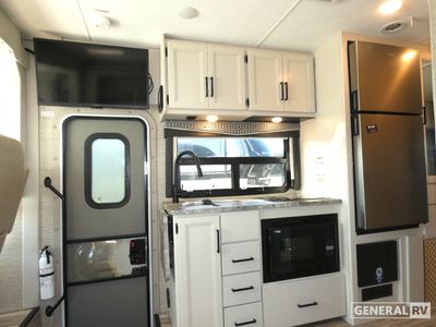 2023 Thor Motor Coach Axis - Photo 7