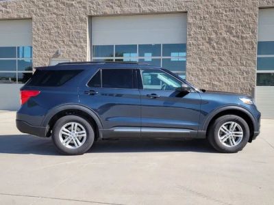2023 Ford Explorer — side profile view