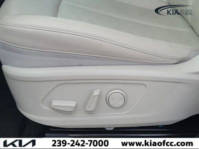 2025 Kia Sorento — photo 22 view