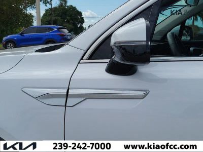 2025 Kia Sorento — photo 9 view