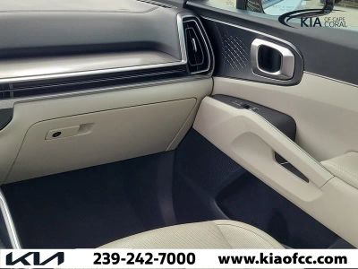 2025 Kia Sorento — photo 18 view