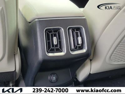 2025 Kia Sorento — photo 19 view