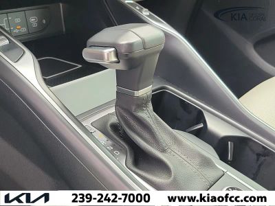 2025 Kia Sorento — photo 28 view