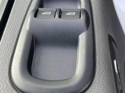 2026 Ford Transit-250 - Photo 18