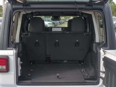 2026 Jeep Wrangler — photo 15 view