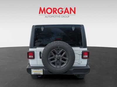 2026 Jeep Wrangler — photo 7 view